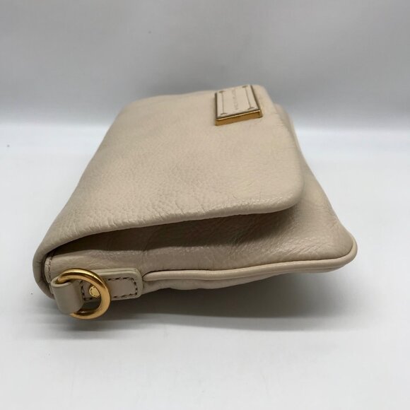 Marc Jacobs Cream Leather Flap Crossbody Bag - Picture 3 of 10